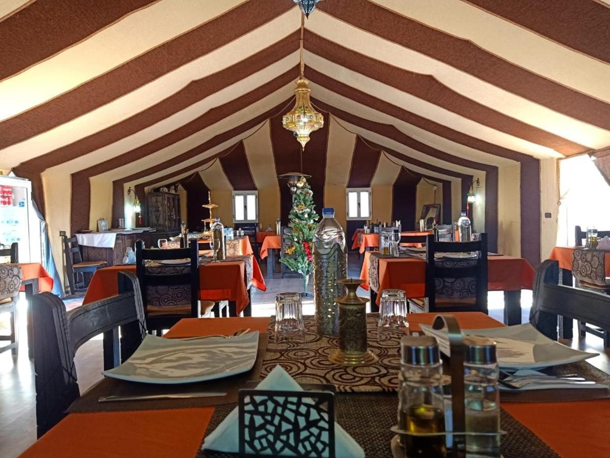 ホテル Sahara Sky Luxury Camp メルズーガ エクステリア 写真