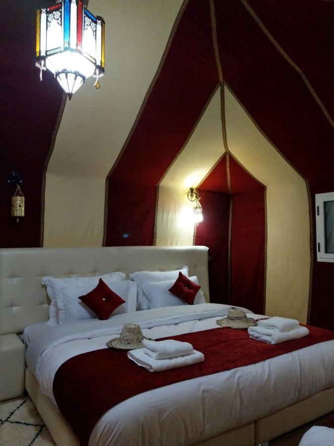 ホテル Sahara Sky Luxury Camp メルズーガ エクステリア 写真