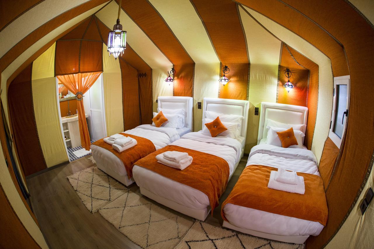 ホテル Sahara Sky Luxury Camp メルズーガ エクステリア 写真