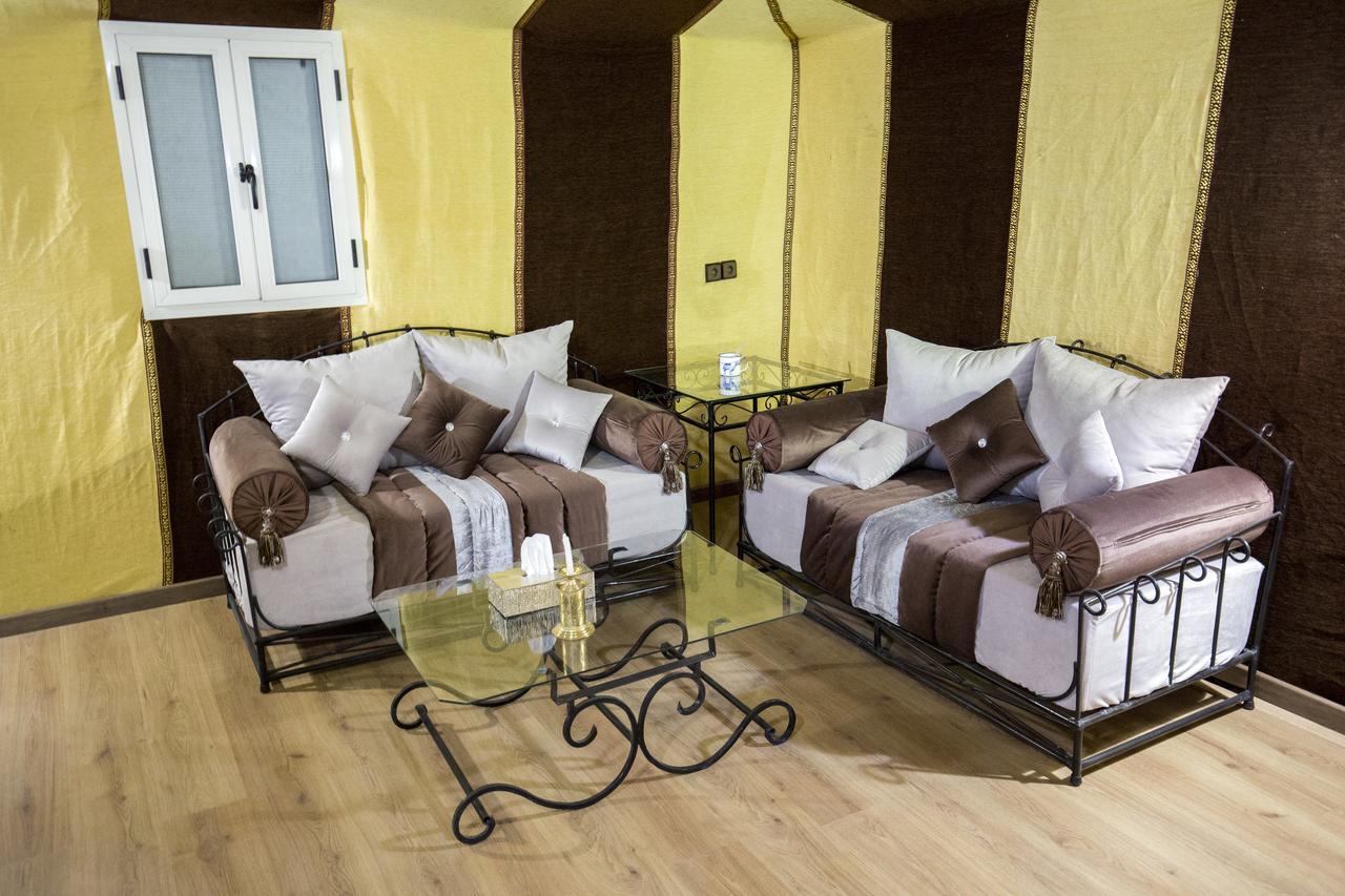 ホテル Sahara Sky Luxury Camp メルズーガ エクステリア 写真