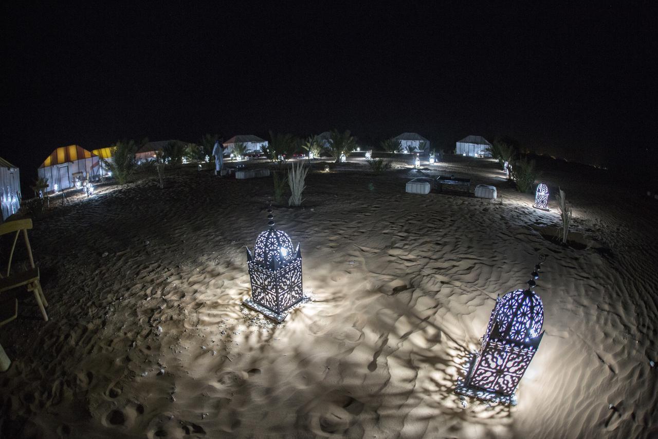 ホテル Sahara Sky Luxury Camp メルズーガ エクステリア 写真