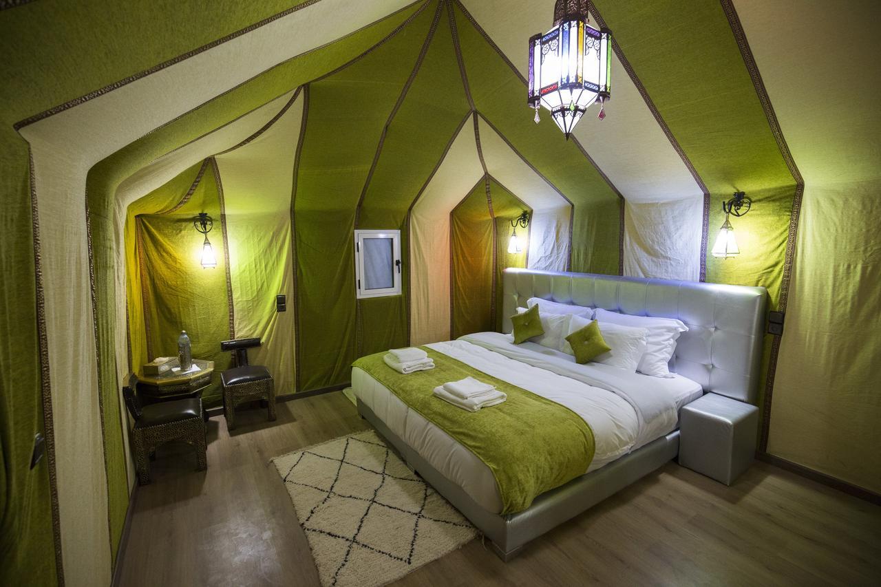 ホテル Sahara Sky Luxury Camp メルズーガ エクステリア 写真