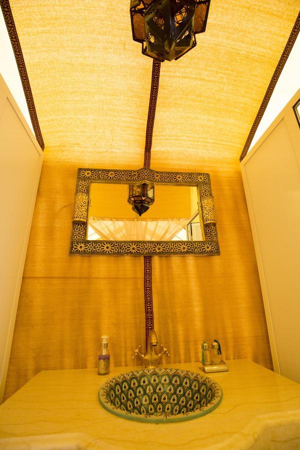 ホテル Sahara Sky Luxury Camp メルズーガ エクステリア 写真