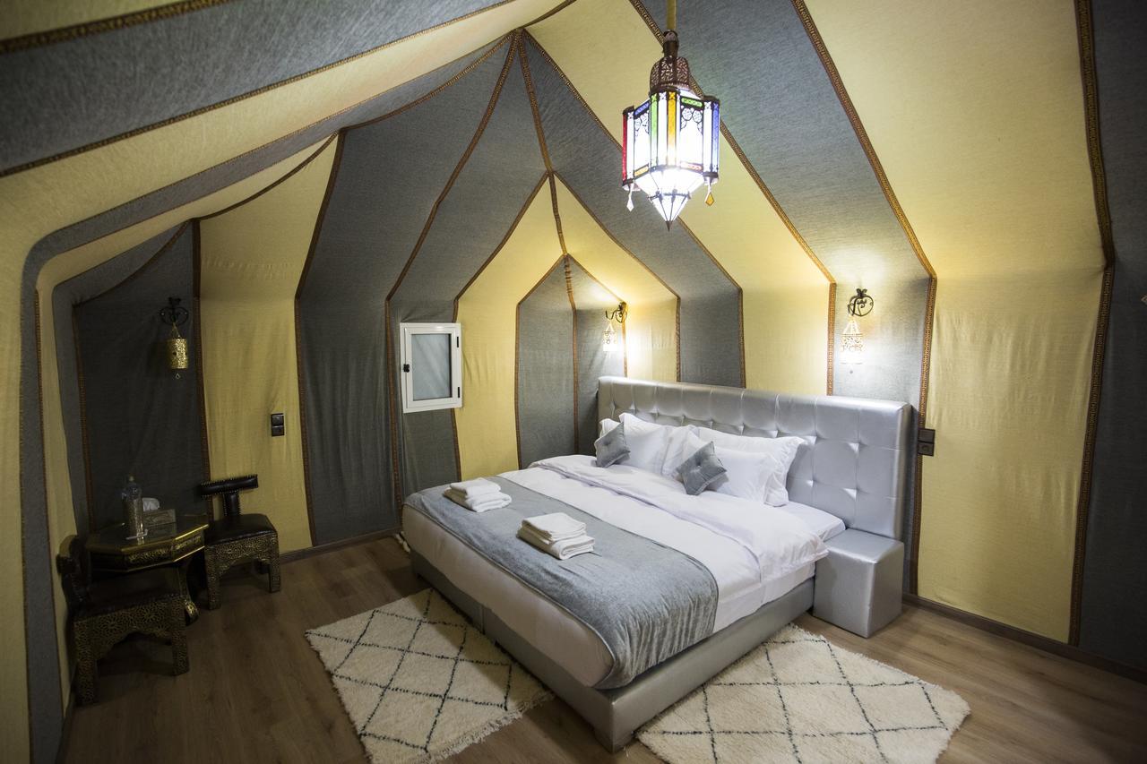 ホテル Sahara Sky Luxury Camp メルズーガ エクステリア 写真