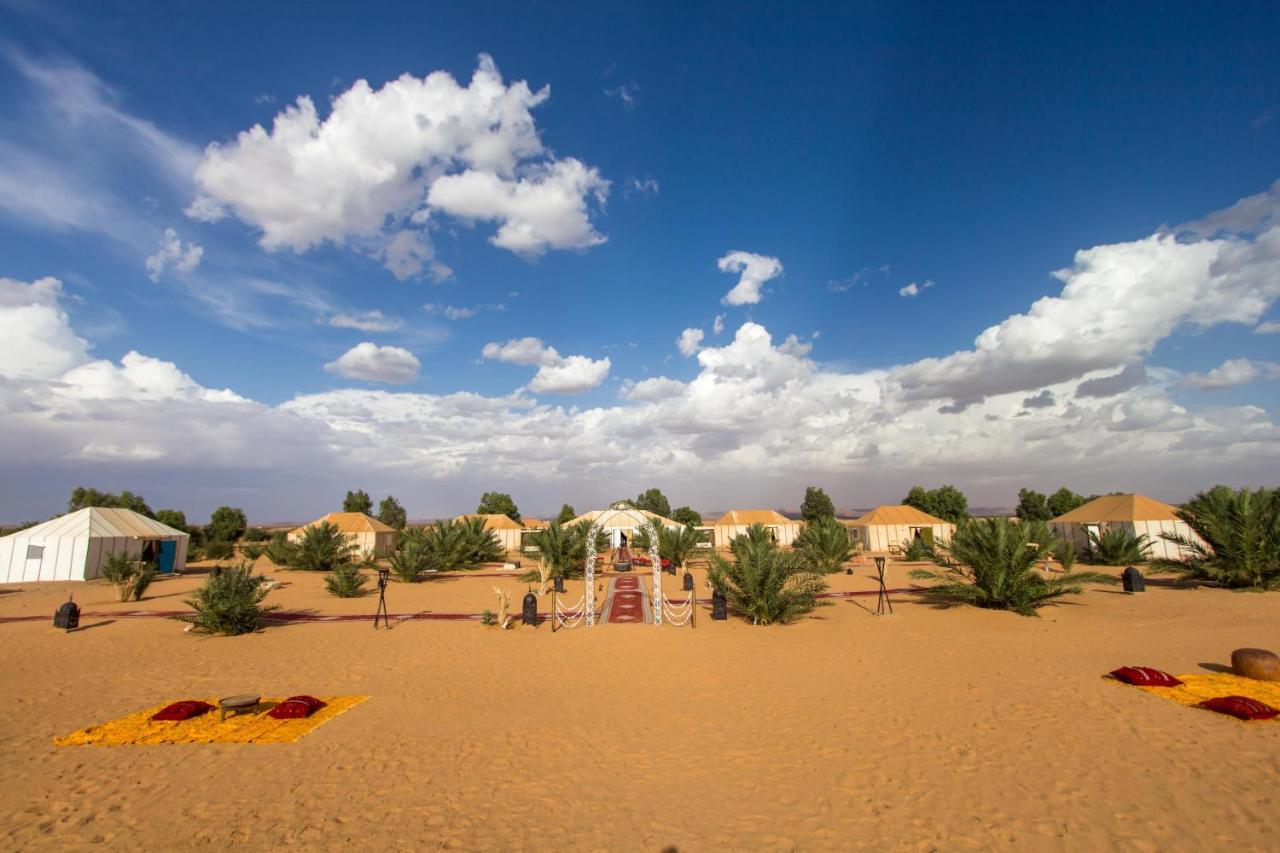 ホテル Sahara Sky Luxury Camp メルズーガ エクステリア 写真
