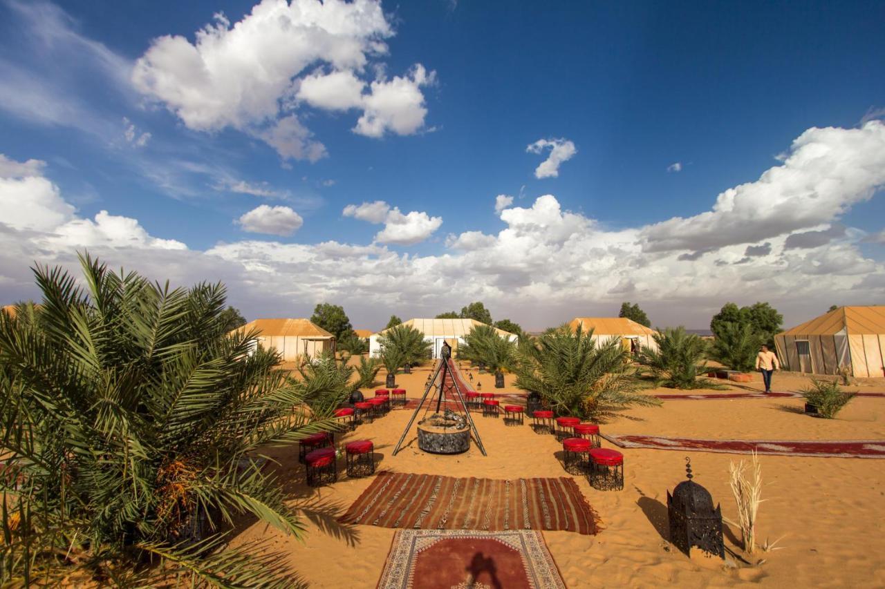 ホテル Sahara Sky Luxury Camp メルズーガ エクステリア 写真