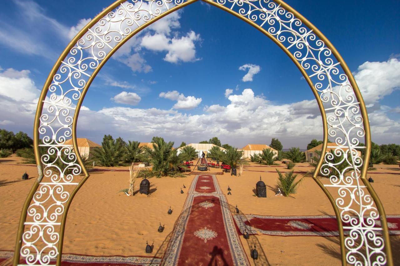 ホテル Sahara Sky Luxury Camp メルズーガ エクステリア 写真