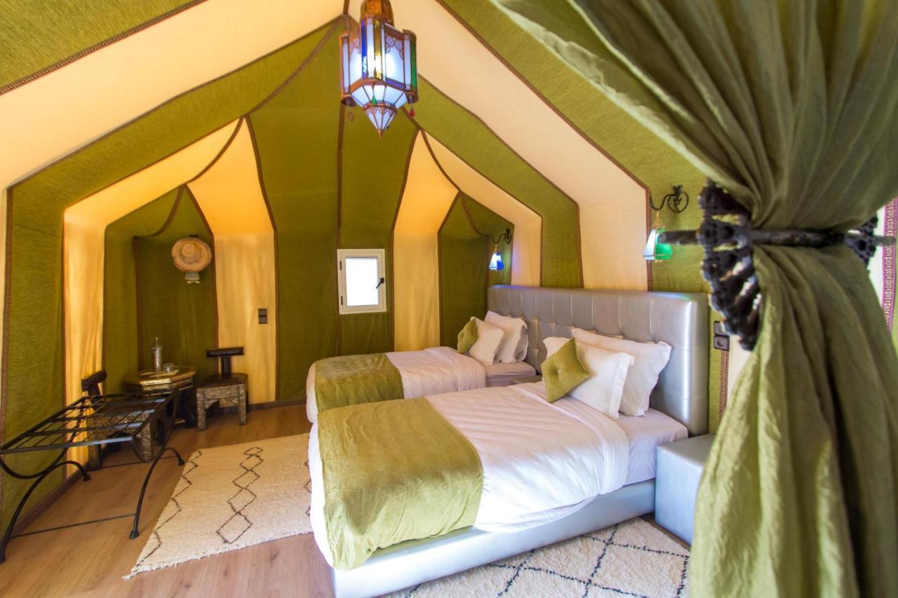 ホテル Sahara Sky Luxury Camp メルズーガ エクステリア 写真